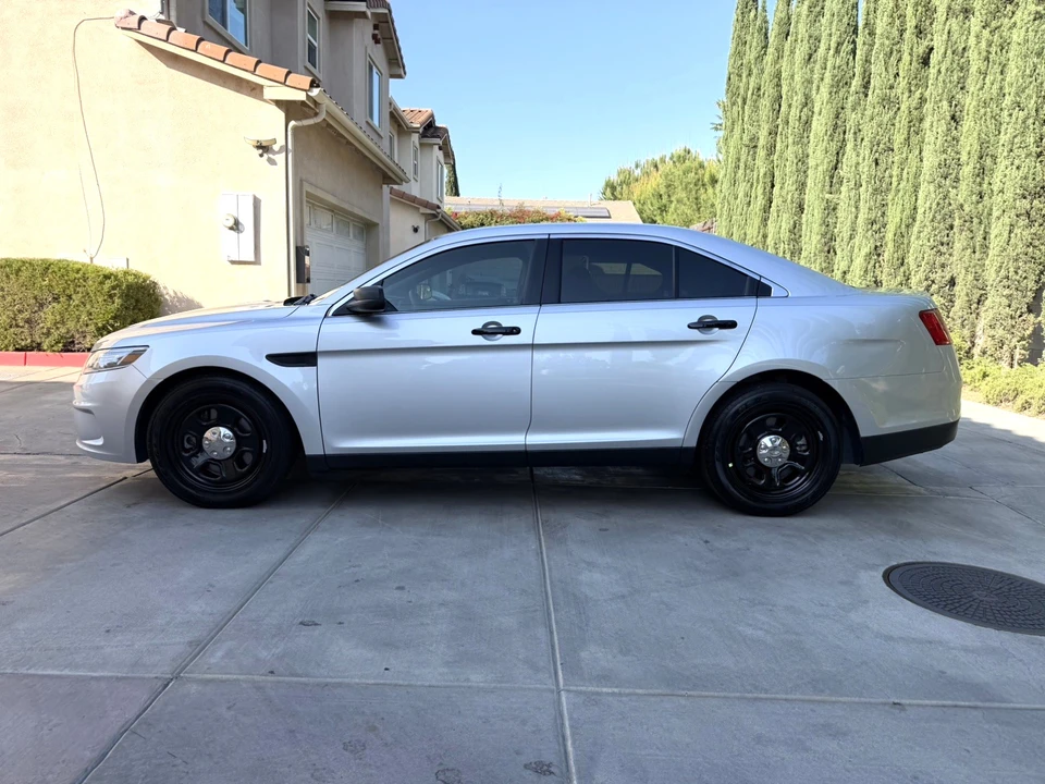 2016 Ford Taurus 6th Gen - Image 3 of 31