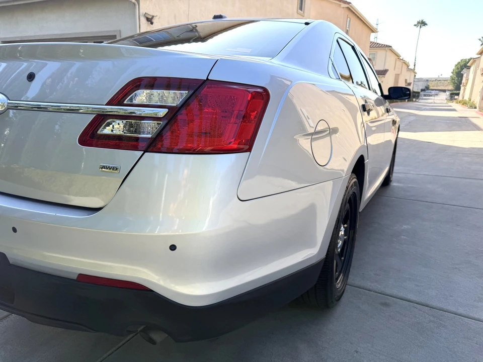 2016 Ford Taurus 6th Gen - Image 8 of 31