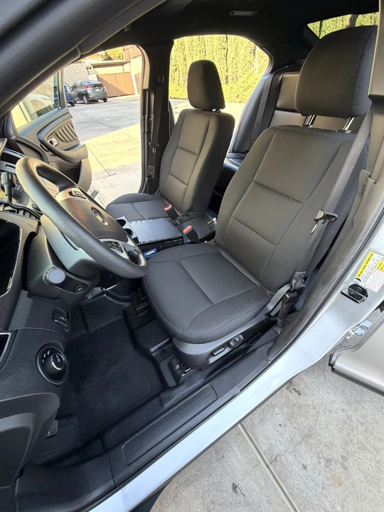 2016 Ford Taurus 6th Gen - Image 25 of 31