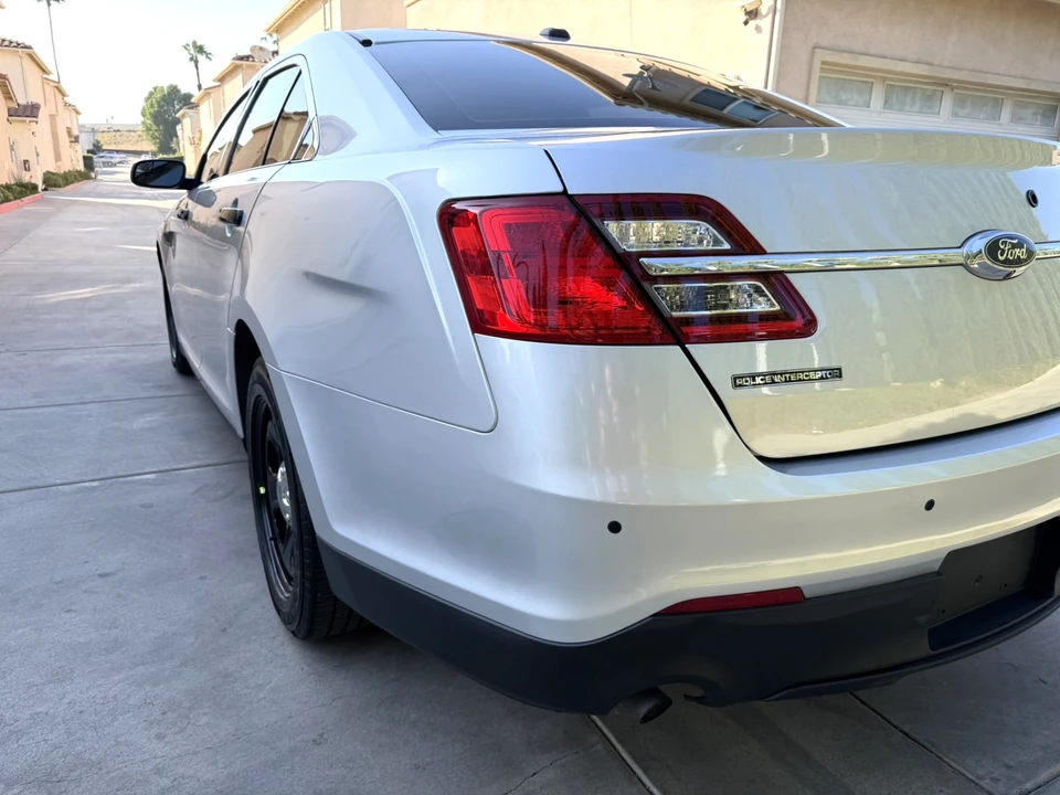 2016 Ford Taurus 6th Gen - Image 5 of 31