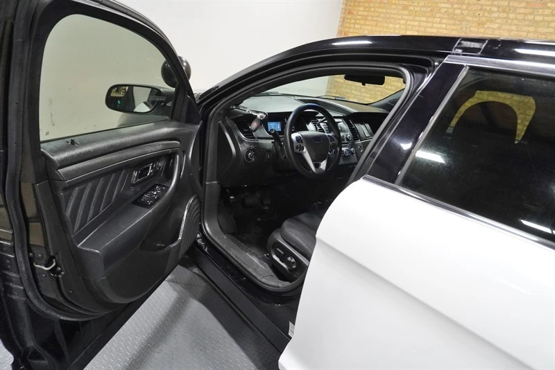 2016 Ford Taurus 6th Gen - Image 21 of 21