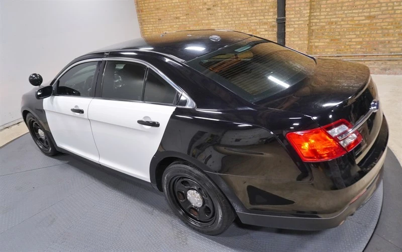 2016 Ford Taurus 6th Gen - Image 17 of 21