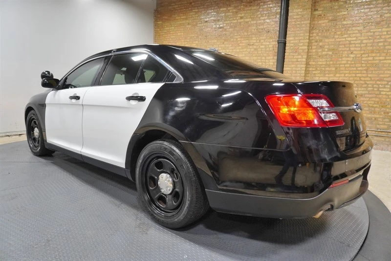 2016 Ford Taurus 6th Gen - Image 16 of 21