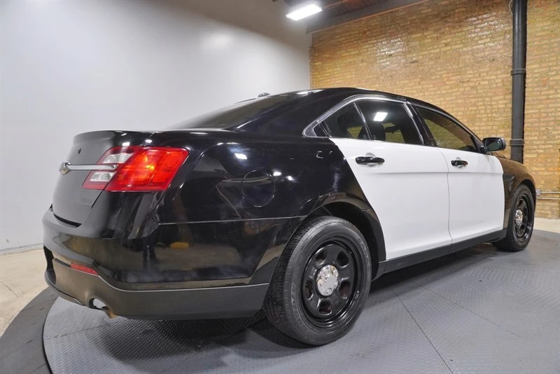2016 Ford Taurus 6th Gen - Image 10 of 21