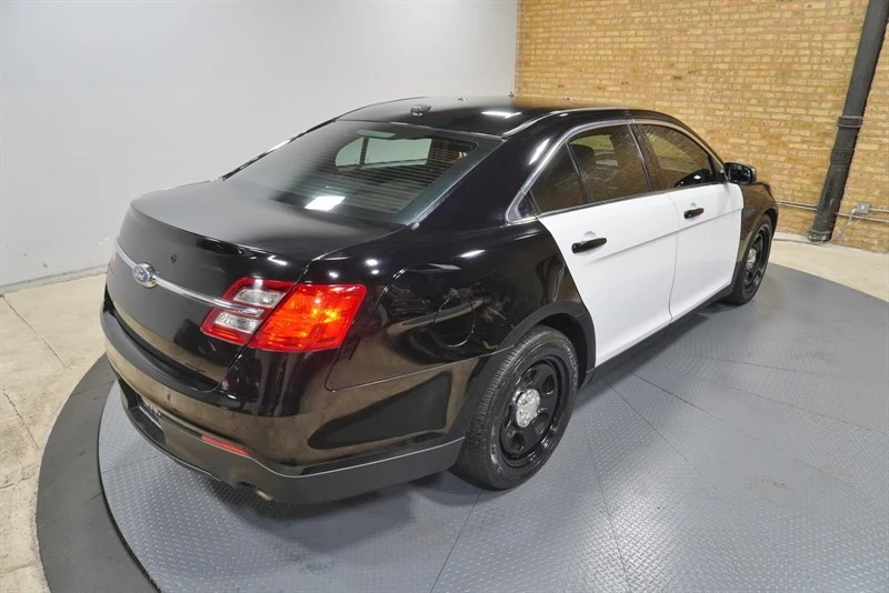 2016 Ford Taurus 6th Gen - Image 15 of 21