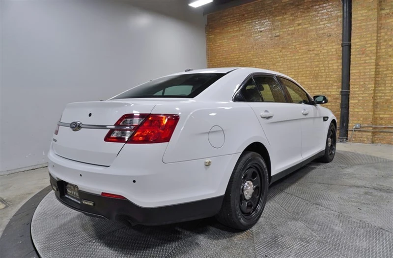 2016 Ford Taurus 6th Gen - Image 10 of 12