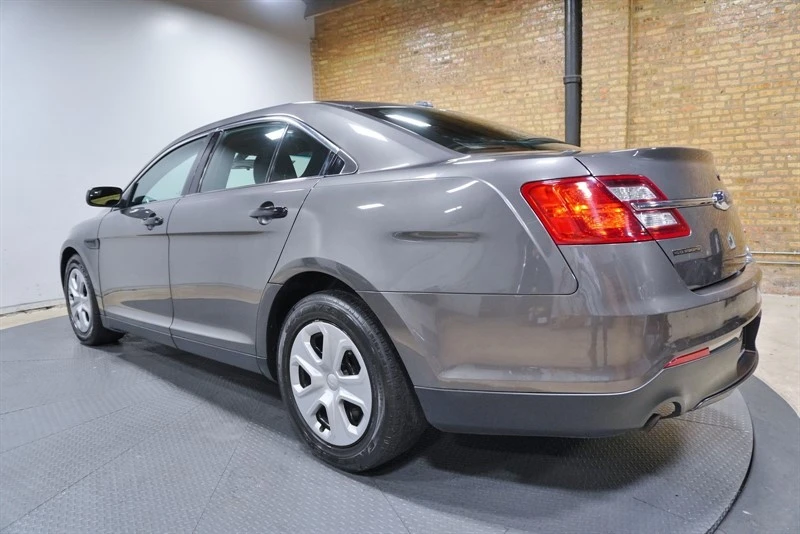2016 Ford Taurus 6th Gen - Image 17 of 21