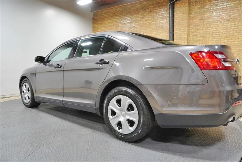 2016 Ford Taurus 6th Gen - Image 19 of 21