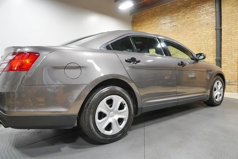2016 Ford Taurus 6th Gen - Image 13 of 21