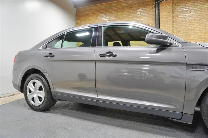 2016 Ford Taurus 6th Gen - Image 10 of 21