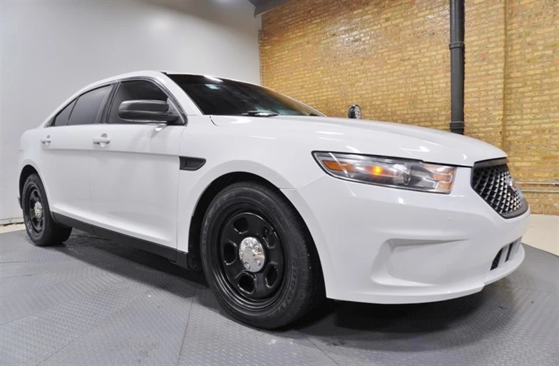 2016 Ford Taurus 6th Gen - Image 5 of 12