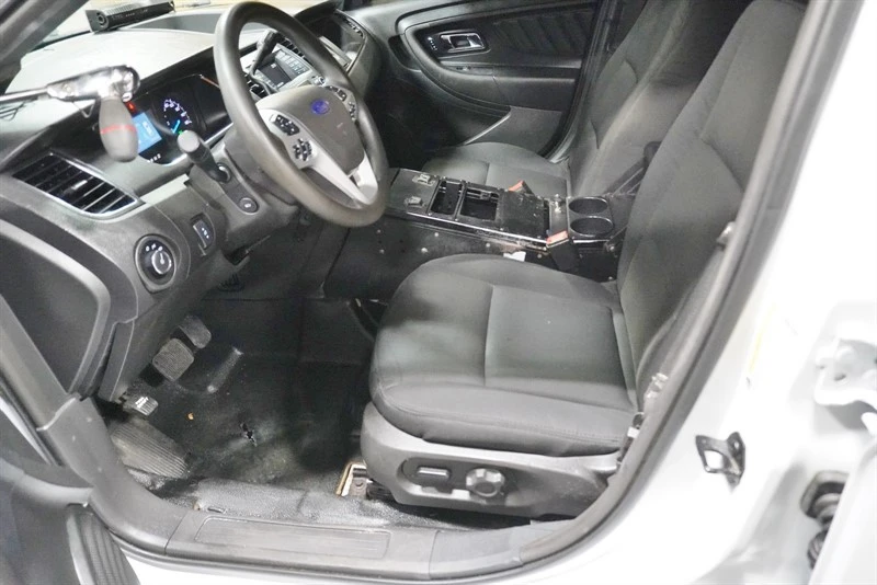 2016 Ford Taurus 6th Gen - Image 22 of 31