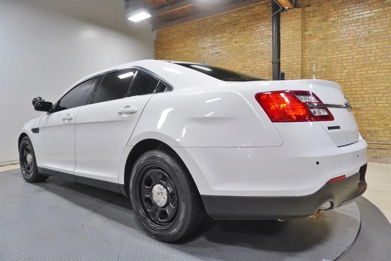 2016 Ford Taurus 6th Gen - Image 15 of 31