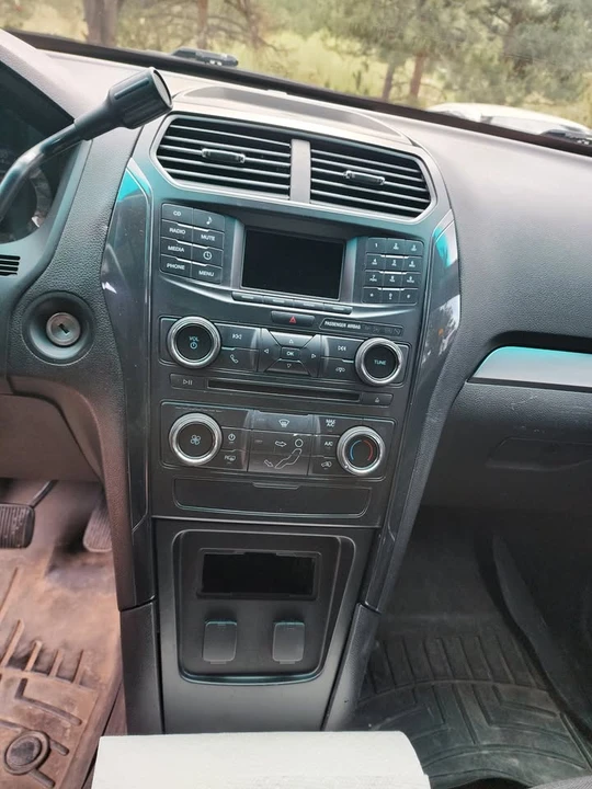 2016 Ford Explorer 5th Gen - Image 11 of 20