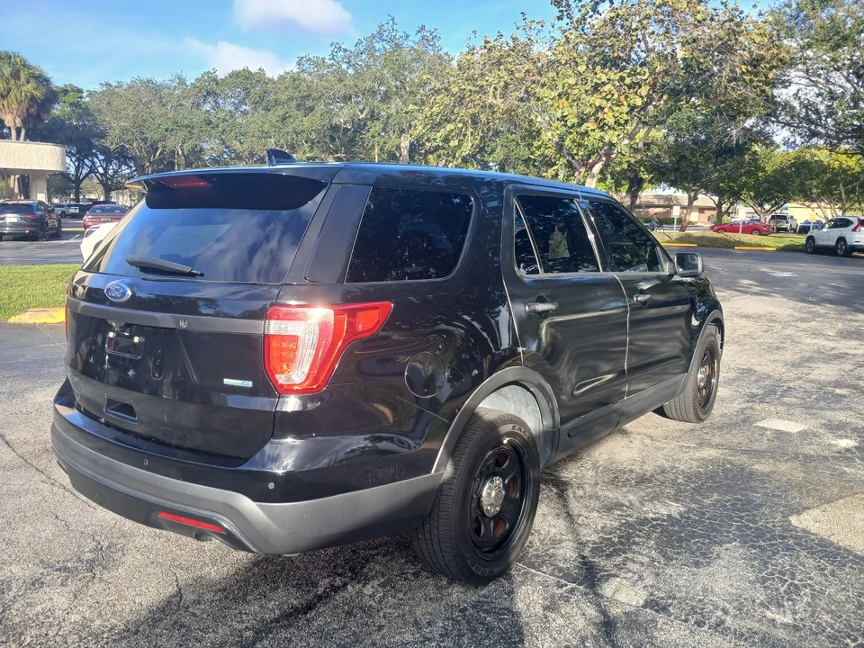 2016 Ford Explorer 5th Gen - Image 11 of 20