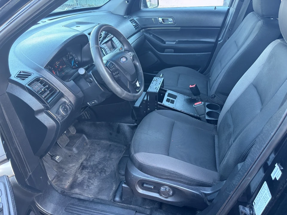 2016 Ford Explorer 5th Gen - Image 10 of 18