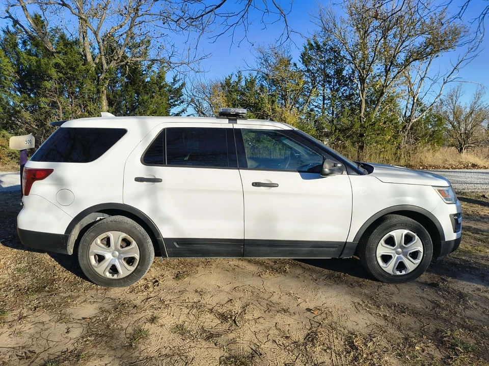 2016 Ford Explorer 5th Gen - Image 9 of 21