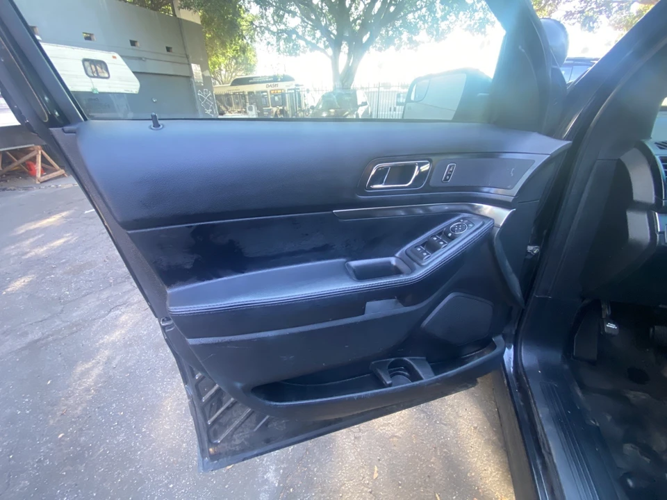 2016 Ford Explorer 5th Gen - Image 13 of 22