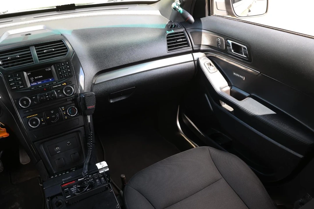 2016 Ford Explorer 5th Gen - Image 22 of 31