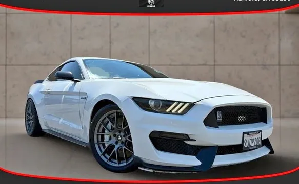 2016 Ford Shelby GT350 Base