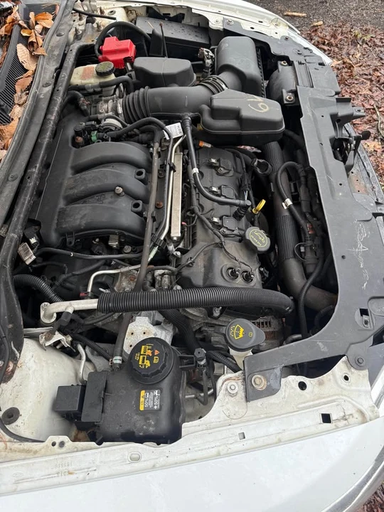 2016 Ford Taurus 6th Gen - Image 7 of 7