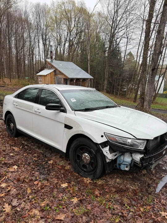 2016 Ford Taurus 6th Gen - Image 3 of 7