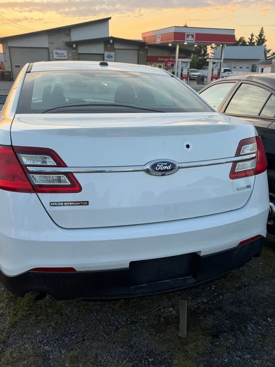 2016 Ford Taurus 6th Gen - Image 4 of 7