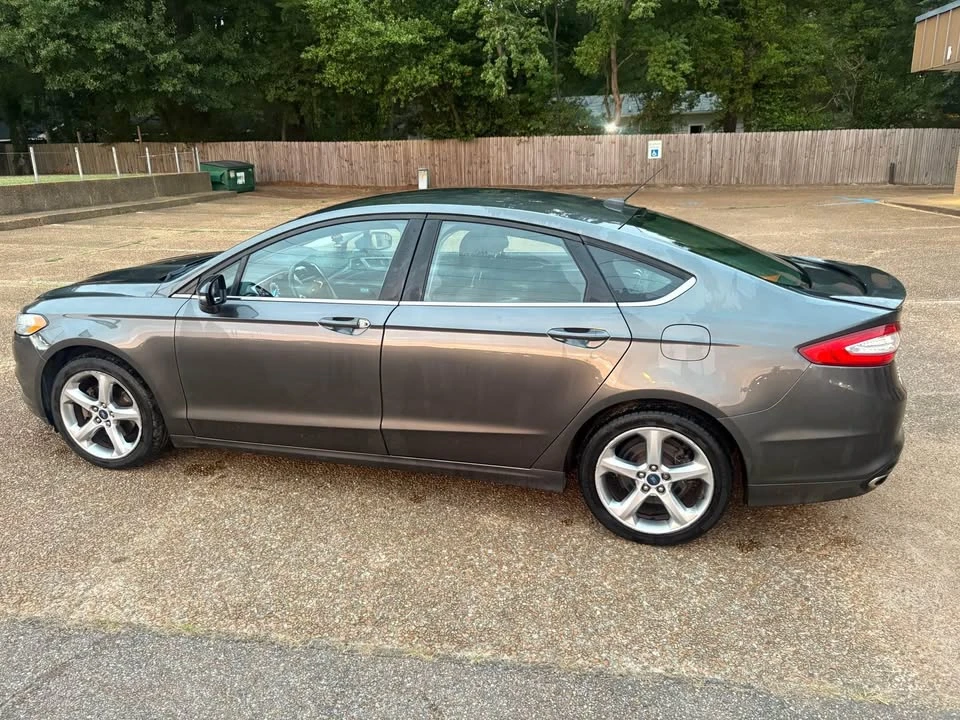 2016 Ford Taurus 6th Gen - Image 6 of 7