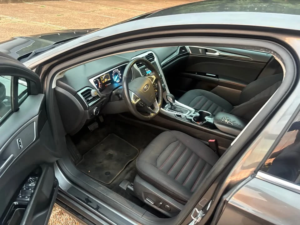 2016 Ford Taurus 6th Gen - Image 5 of 7