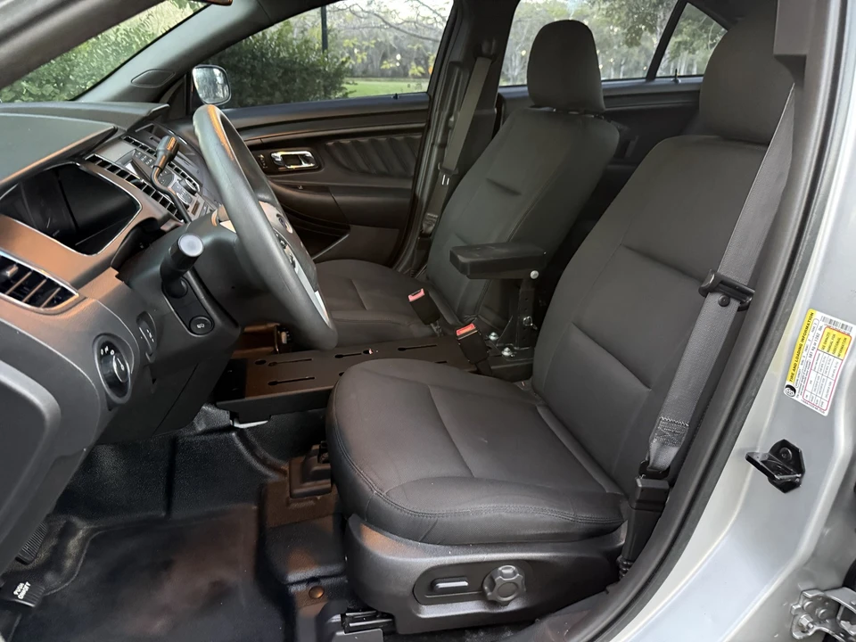 2016 Ford Taurus 6th Gen - Image 14 of 21