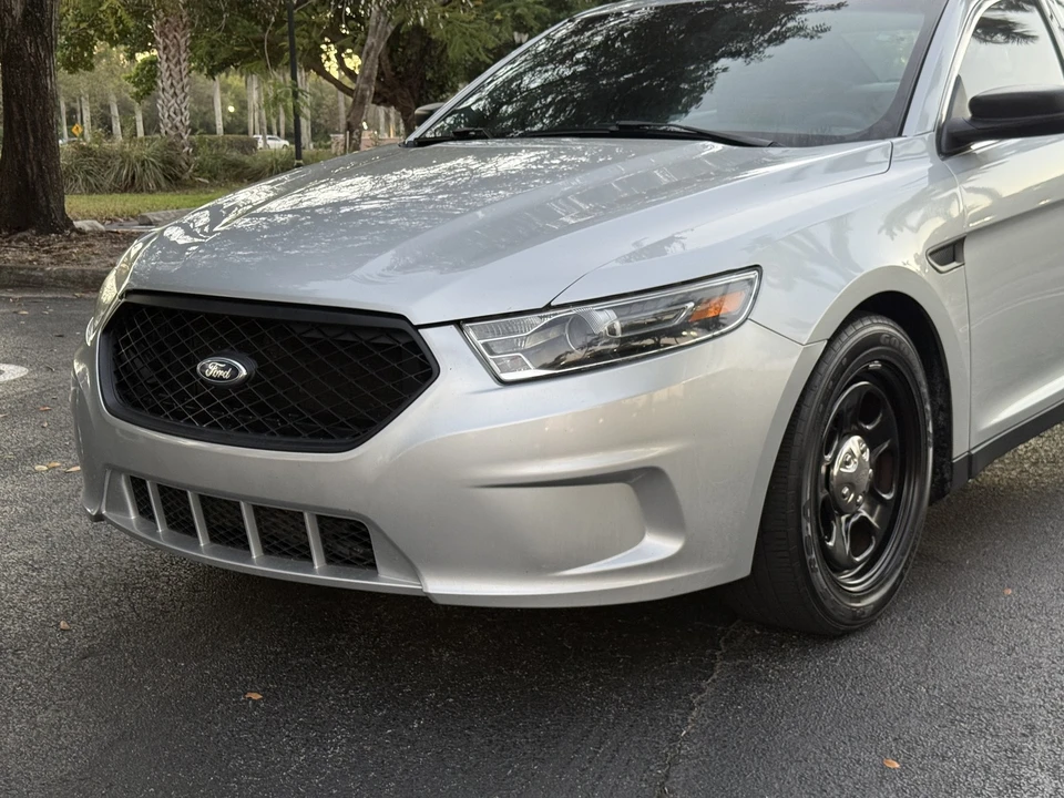 2016 Ford Taurus 6th Gen - Image 21 of 21