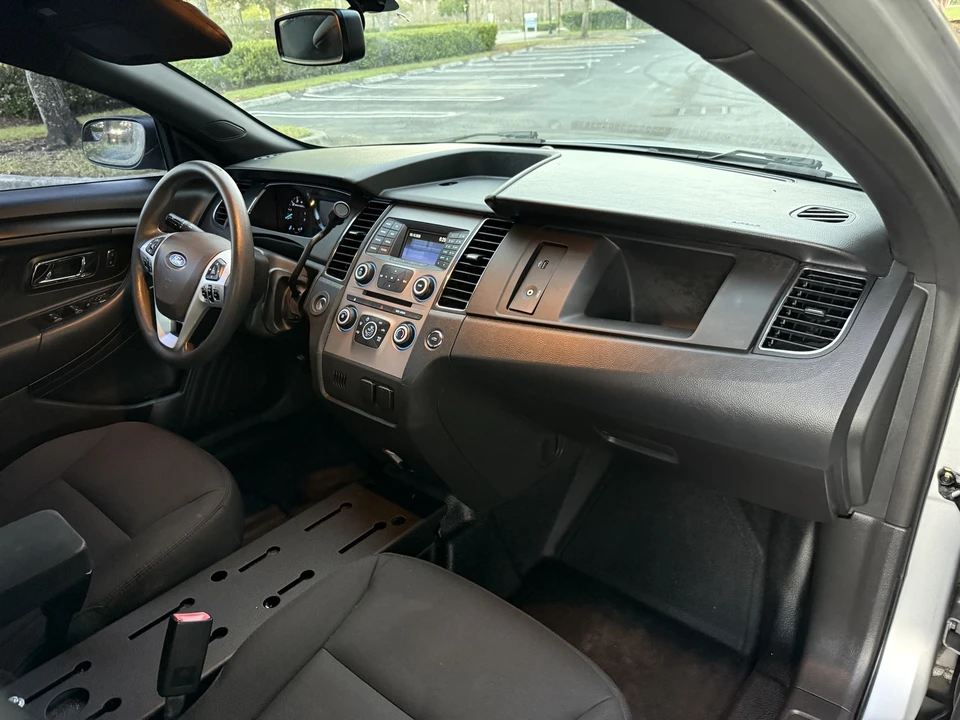 2016 Ford Taurus 6th Gen - Image 17 of 21