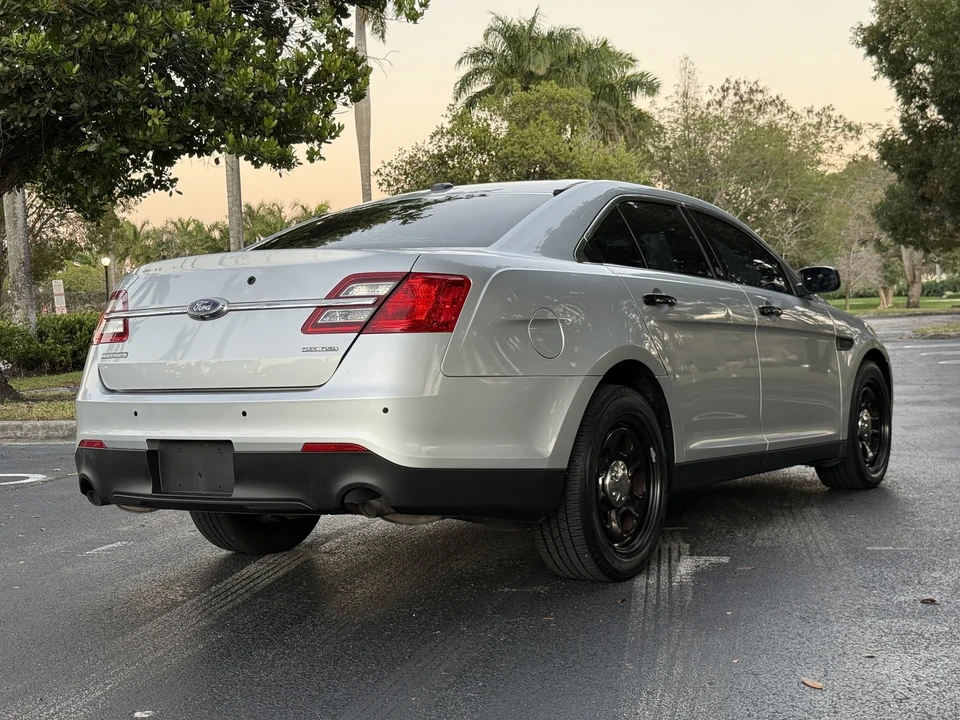 2016 Ford Taurus 6th Gen - Image 10 of 21