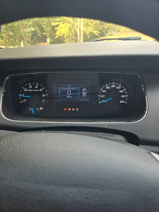 2016 Ford Taurus 6th Gen - Image 5 of 7