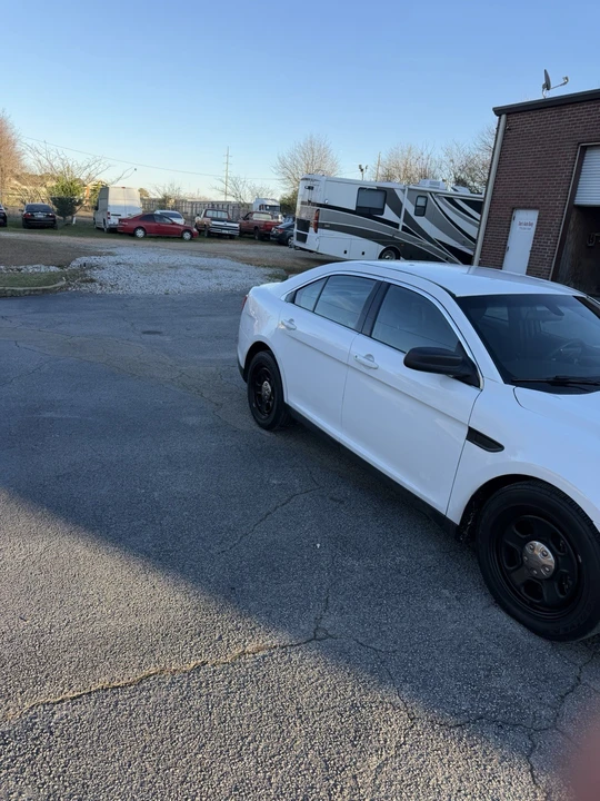 2016 Ford Taurus 6th Gen - Image 3 of 12