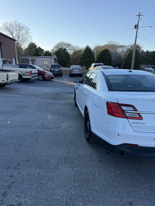 2016 Ford Taurus 6th Gen - Image 4 of 12