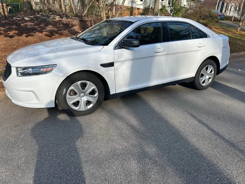 2016 Ford Taurus 6th Gen - Image 7 of 15