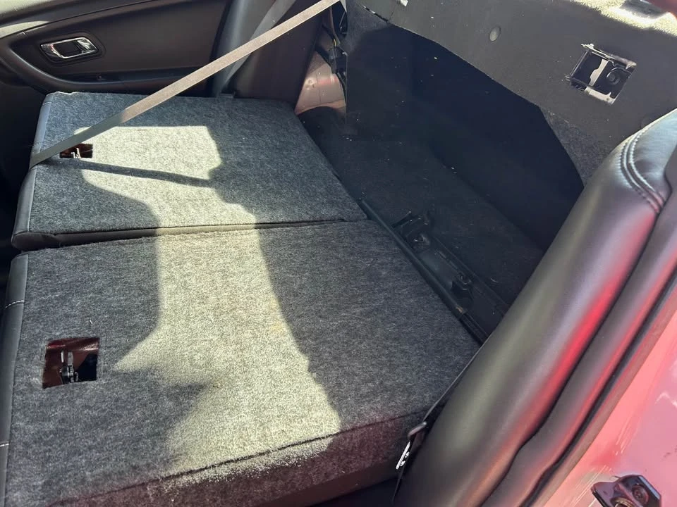2016 Ford Taurus 6th Gen - Image 13 of 15