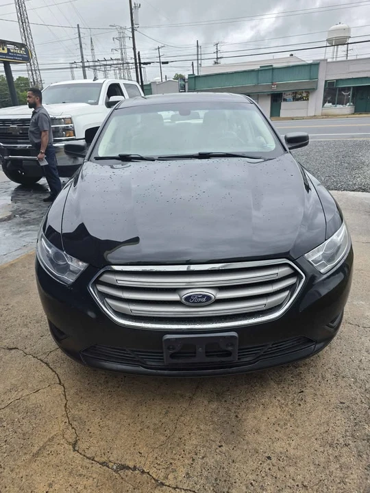 2016 Ford Taurus 6th Gen - Image 9 of 11