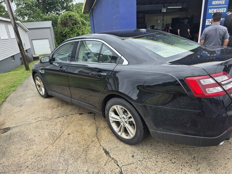 2016 Ford Taurus 6th Gen - Image 6 of 11