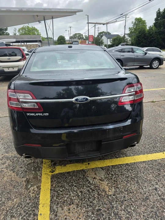 2016 Ford Taurus 6th Gen - Image 5 of 11