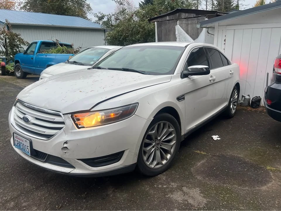2016 Ford Taurus 6th Gen - Image 2 of 5