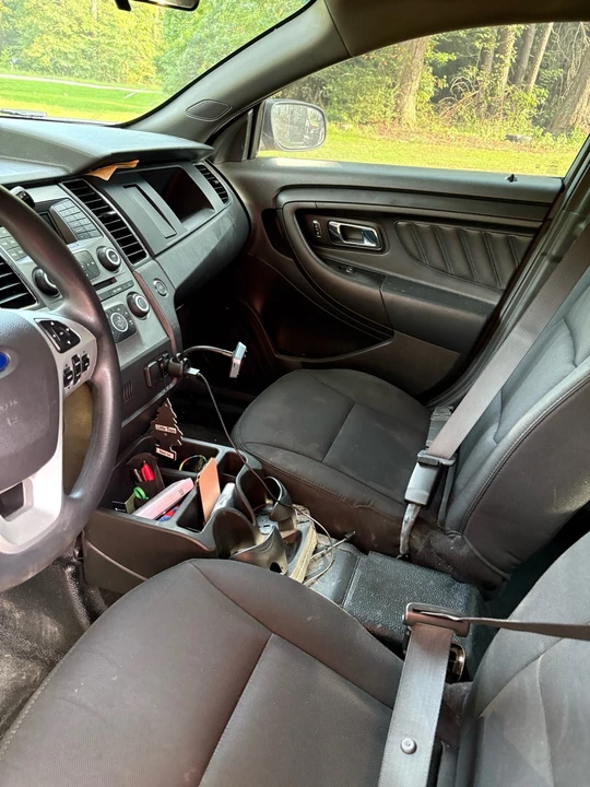 2016 Ford Taurus 6th Gen - Image 7 of 10