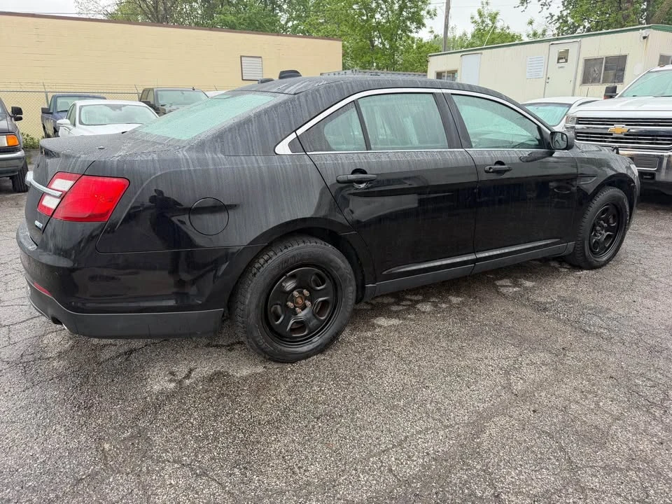 2016 Ford Taurus 6th Gen - Image 4 of 15