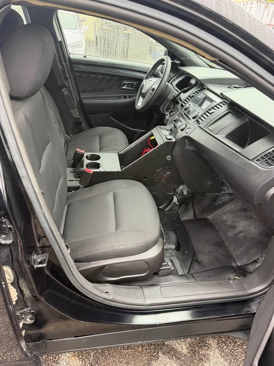2016 Ford Taurus 6th Gen - Image 7 of 15