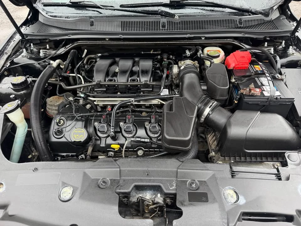 2016 Ford Taurus 6th Gen - Image 11 of 15