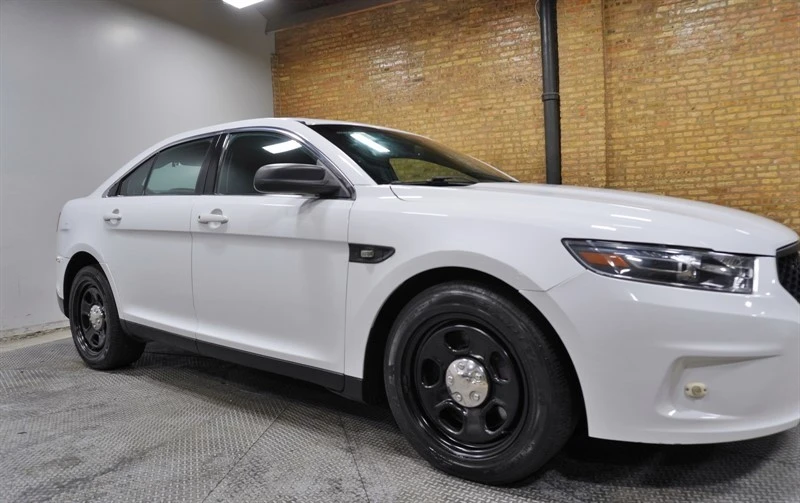 2016 Ford Taurus 6th Gen - Image 8 of 12