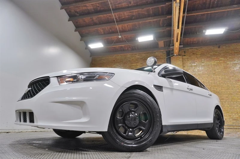 2016 Ford Taurus 6th Gen - Image 3 of 12