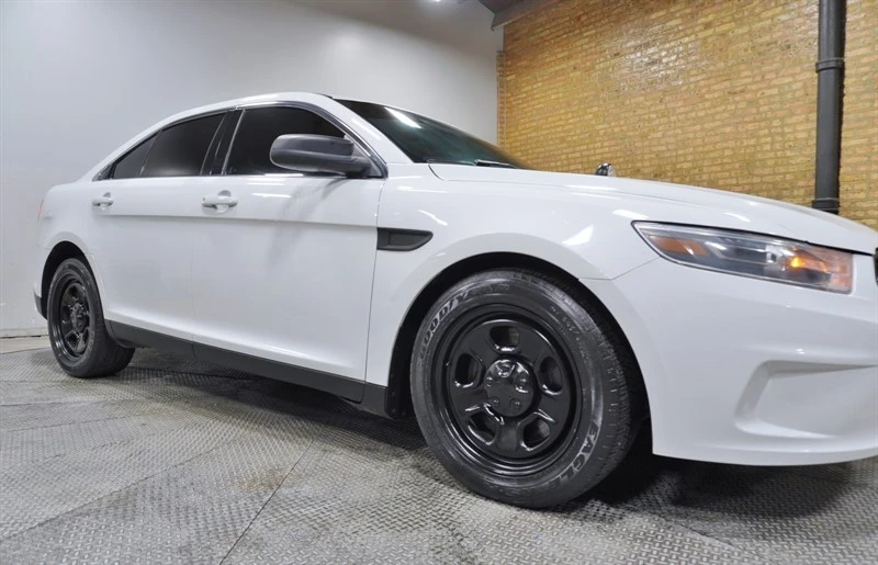 2016 Ford Taurus 6th Gen - Image 8 of 12