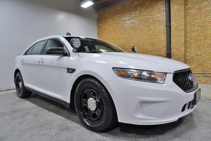 2016 Ford Taurus 6th Gen - Image 6 of 12